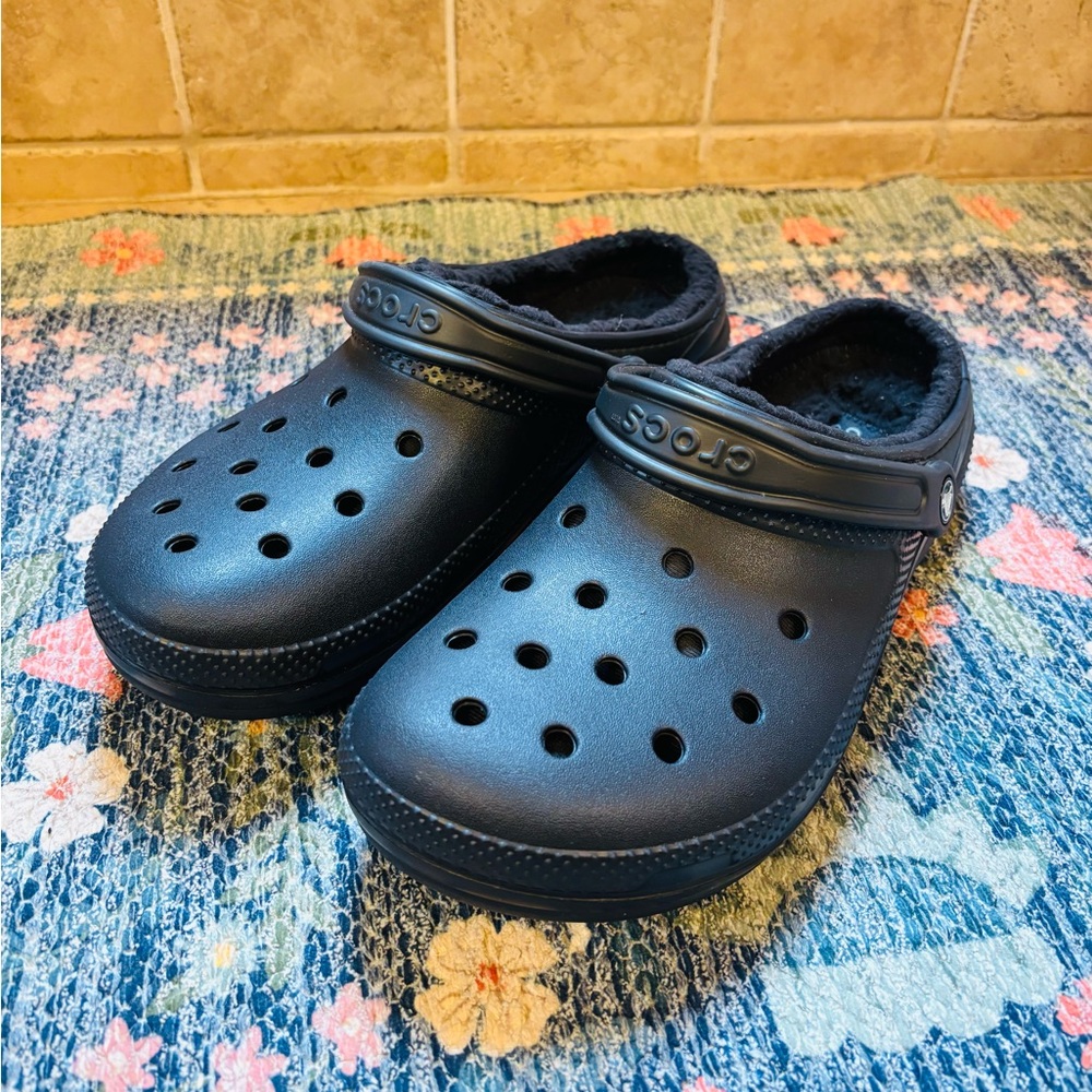 CROCS Black Loafers & Slip-Ons